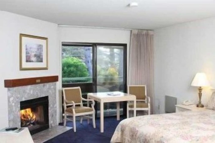 Imagen de la habitación del Hotel Monarch Resort. Foto 14