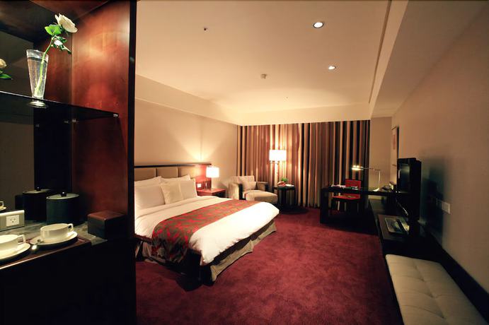 Imagen de la habitación del Hotel Monarch Skyline Hotel. Foto 10