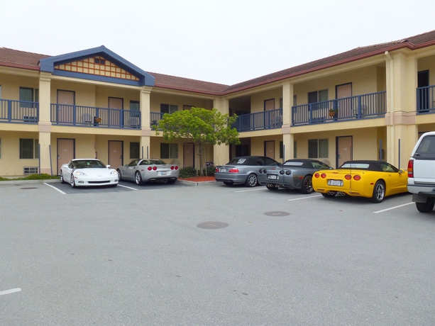 Imagen de los exteriores del Hotel Monarch Valley Inn Marina at Monterey Bay. Foto 9