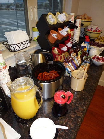 Imagen del bar/restaurante del Hotel Monarch Valley Inn Marina at Monterey Bay. Foto 4