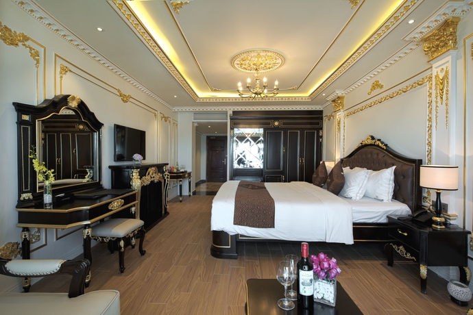 Imagen de la habitación del Hotel Monarque. Foto 11