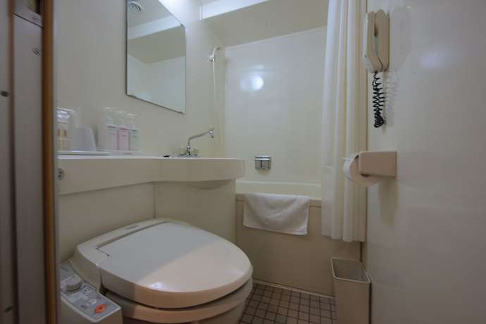 Imagen de la habitación del Hotel Monarque Tottori. Foto 9
