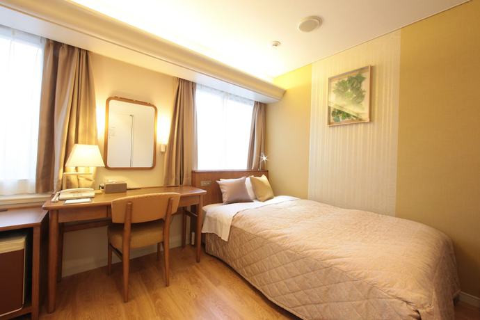 Imagen de la habitación del Hotel Monarque Tottori. Foto 11