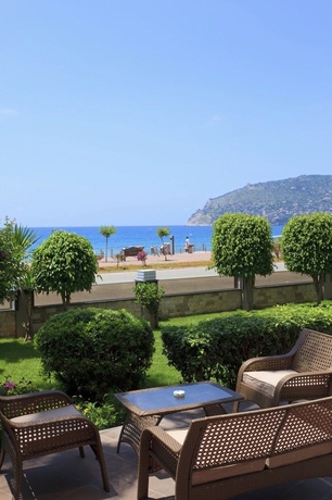 Imagen de los exteriores del Hotel Monart City - All Inclusive. Foto 2