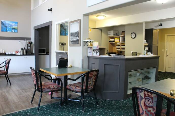 Imagen general del Hotel Monashee Lodge, Revelstoke. Foto 10