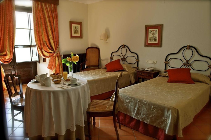 Imagen general del Hotel Monasterio De Piedra. Foto 6