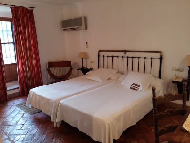 Imagen de la habitación del Hotel Monasterio De San Francisco. Foto 7