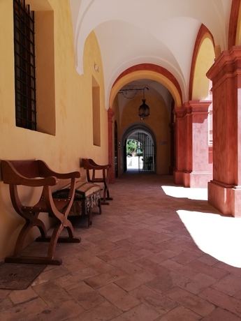 Imagen de la habitación del Hotel Monasterio De San Francisco. Foto 11