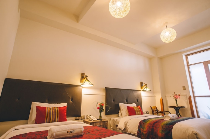 Imagen de la habitación del Hotel Monasterio San Pedro. Foto 7