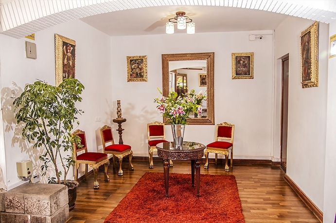 Imagen de los interiores del Hotel Monasterio San Pedro. Foto 19