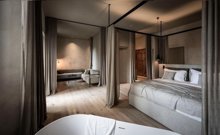 Imagen de la habitación del Hotel Monastero ARX VIVENDI. Foto 9