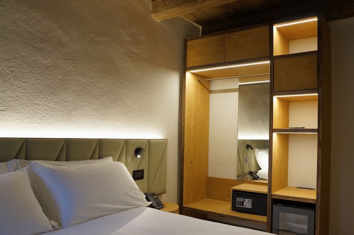 Imagen de la habitación del Hotel Monastero Sant Alberico Relais. Foto 13