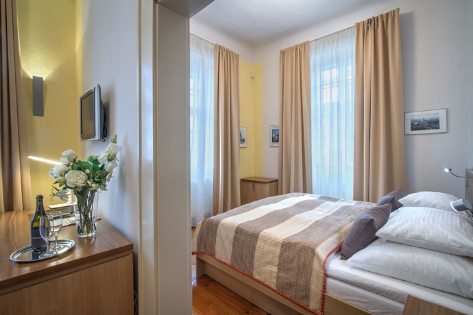 Imagen de la habitación del Hotel Monastery. Foto 5