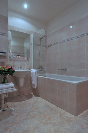 Imagen de la habitación del Hotel Monastery Garden Prague. Foto 10