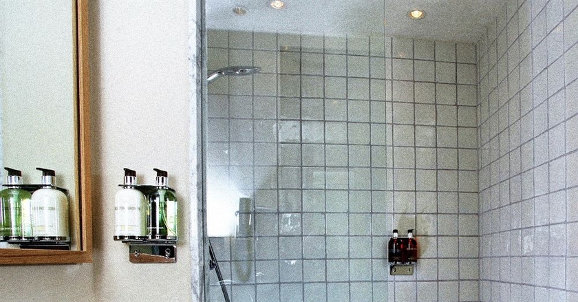 Imagen de la habitación del Hotel Monbijou Berlin. Foto 10