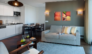 Imagen del bar/restaurante del Hotel Monchique Residences. Foto 2