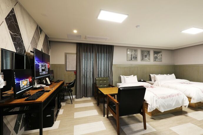 Imagen de la habitación del Hotel Mondavi. Foto 15