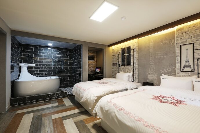 Imagen de la habitación del Hotel Mondavi. Foto 18