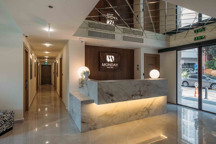 Imagen de los interiores del Hotel Monday. Foto 18