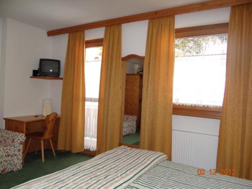 Imagen general del Hotel Mondeval. Foto 12