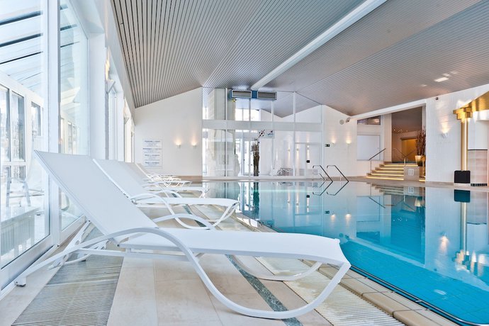 Imagen de la piscina del Hotel Mondi Resort Oberstaufen. Foto 20
