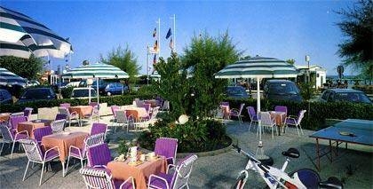 Imagen general del Hotel Mondial, Bellaria-Igea Marina. Foto 9