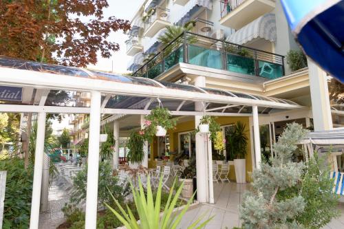 Imagen general del Hotel Mondial, Cervia. Foto 6