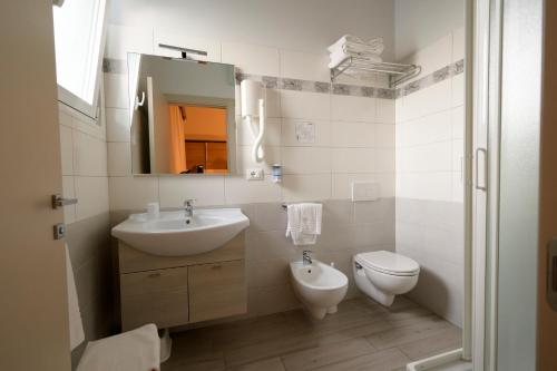 Imagen general del Hotel Mondial, Cervia. Foto 9