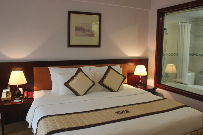 Imagen de la habitación del Hotel Mondial Hue. Foto 9