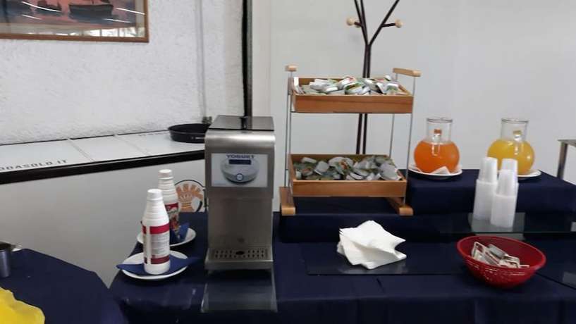 Imagen del bar/restaurante del Hotel Mondial, Praia A Mare. Foto 3