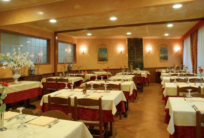 Imagen del bar/restaurante del Hotel Mondial, Rapallo. Foto 3