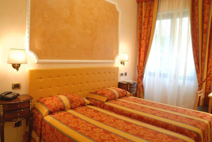 Imagen de la habitación del Hotel Mondial, Rapallo. Foto 8