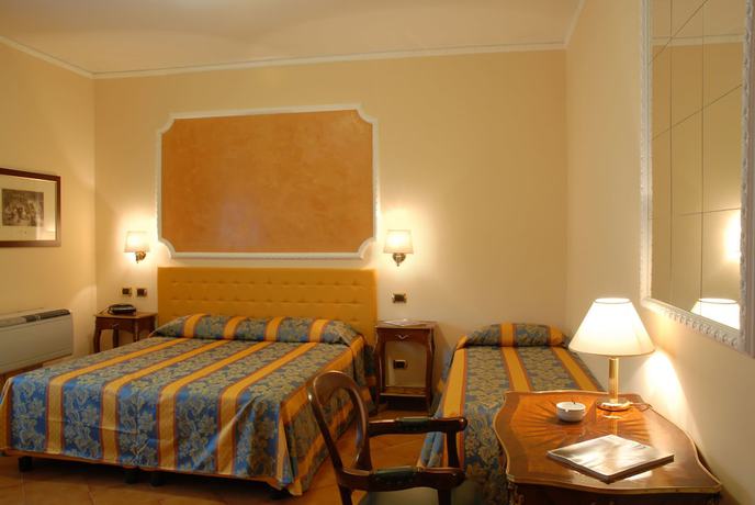 Imagen de la habitación del Hotel Mondial, Rapallo. Foto 11