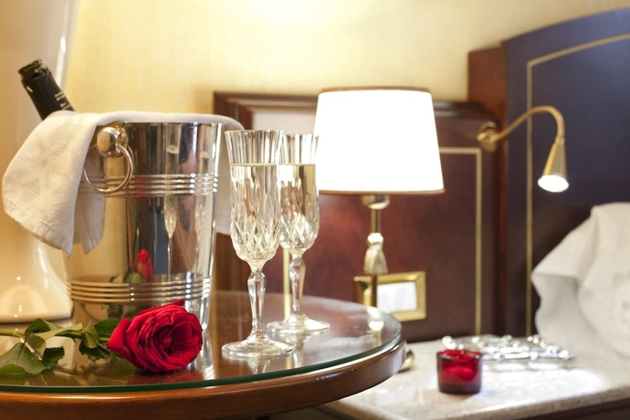 Imagen de la habitación del Hotel Mondial, Roma. Foto 13