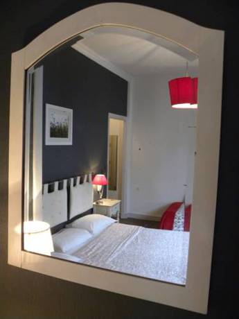 Imagen de la habitación del Hotel Mondial, Tours. Foto 5