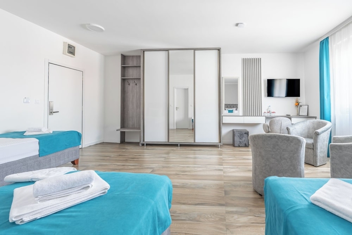 Imagen de la habitación del Hotel Mondo, Budva. Foto 8