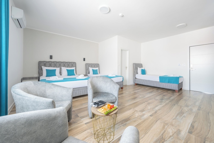 Imagen de la habitación del Hotel Mondo, Budva. Foto 9