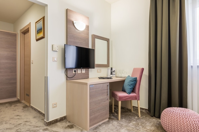 Imagen de la habitación del Hotel Mondo. Foto 8