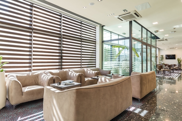 Imagen de los interiores del Hotel Mondo. Foto 19