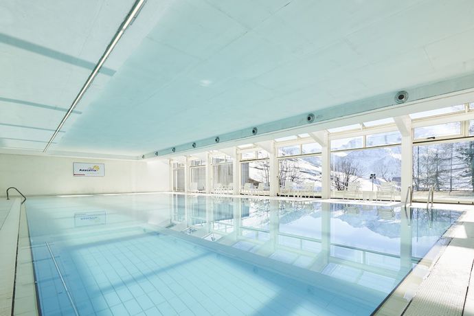 Imagen de la piscina del Hotel Mondol&egrave;. Foto 20