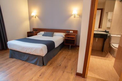 Imagen de la habitación del Hotel Mondrag&oacute;n, Aretxabaleta. Foto 4