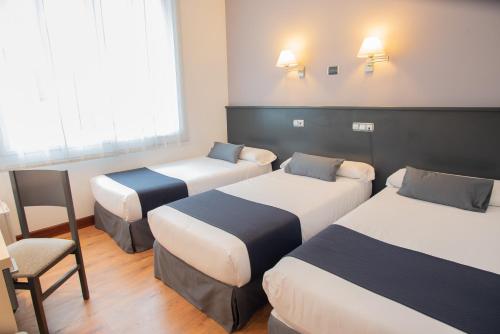Imagen de la habitación del Hotel Mondrag&oacute;n, Aretxabaleta. Foto 8
