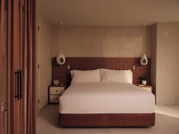 Imagen de la habitación del Hotel Mondrian Ibiza. Foto 5