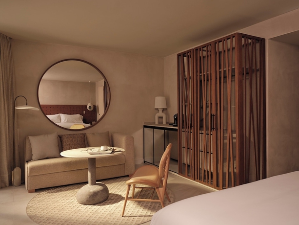 Imagen de la habitación del Hotel Mondrian Ibiza. Foto 7