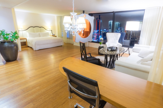 Imagen de la habitación del Hotel Mondrian Los Angeles. Foto 3