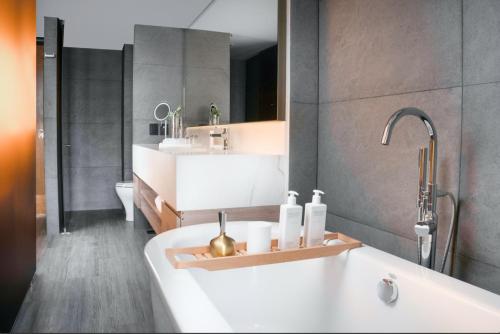 Imagen de la habitación del Hotel Mondrian Mexico City Condesa. Foto 13