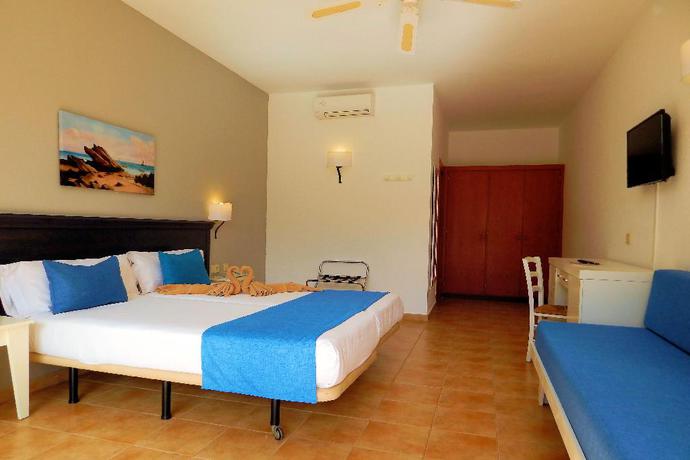 Imagen de la habitación del Hotel Mon&eacute;a Royal M&oacute;nica. Foto 9
