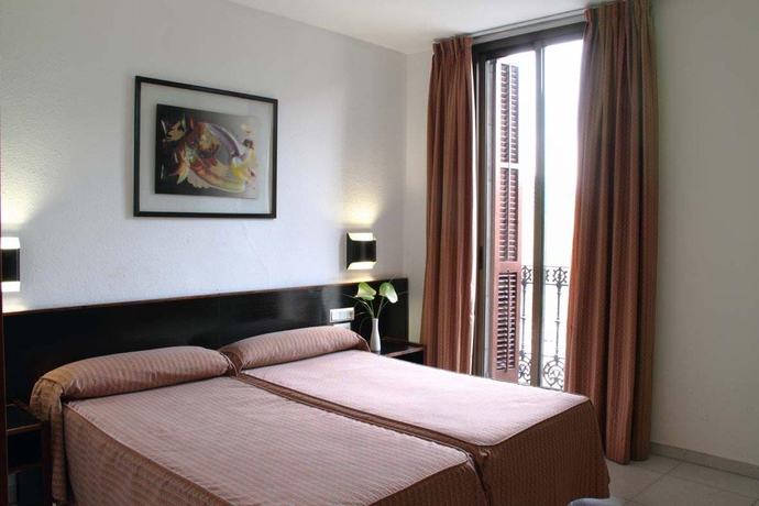 Imagen general del Hotel Monegal. Foto 7