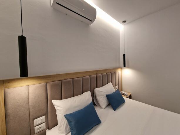Imagen general del Hotel Monel. Foto 1