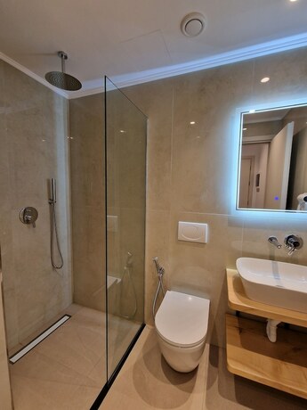 Imagen de la habitación del Hotel Monel. Foto 15